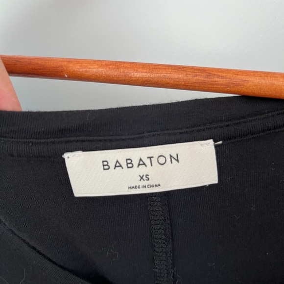 Babaton Black Scoop Neck Short Sleeve Tee - Picture 3 of 5